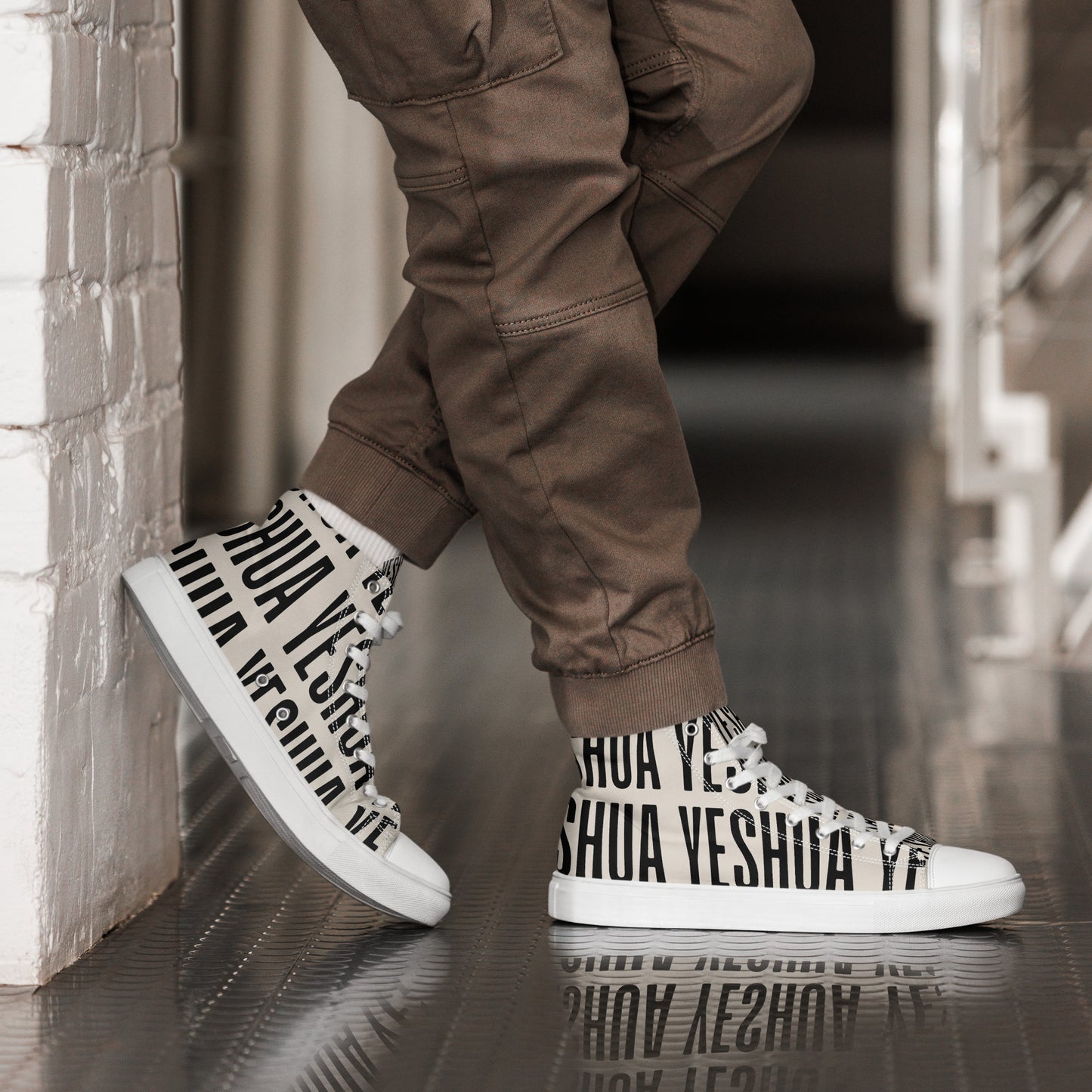 Yeshua – John 14:6, Men’s high top canvas shoes